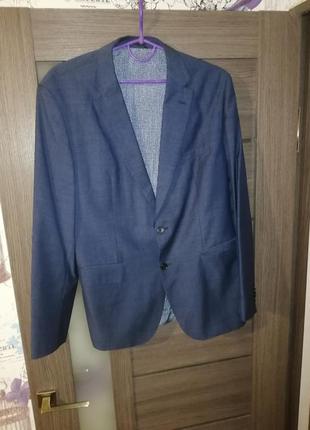 Класний піджак hugo boss