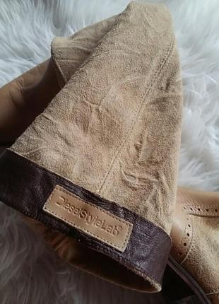 Бомбезные кожаные сапоги от известного бренда.4 фото