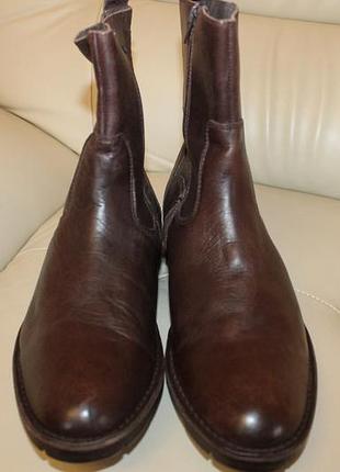 Осінні чоботи andre