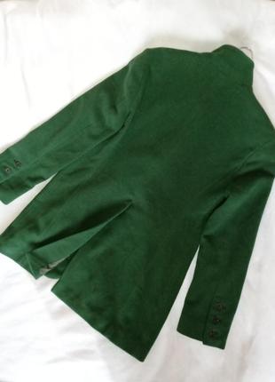 Стильное зеленое яркое пальто strenesse5 фото