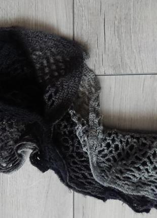 Оригинальный декоративный зимний шарф