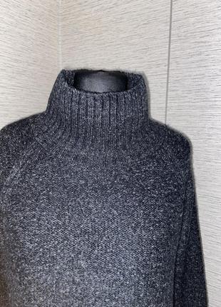 Стильний светр з горловиною h&m6 фото