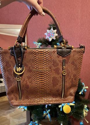 Дуже красива сумочка michael kors