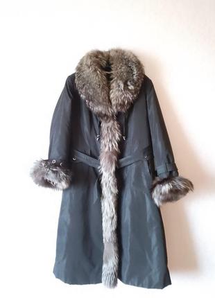Пальто 52 размера с натуральным мехом и подкладкой2 фото