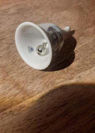 Колекційний порцеляновий дзвіночок "віден. хофбург". австрія.