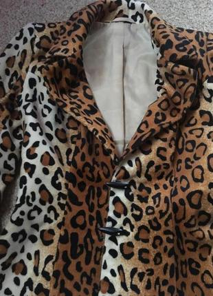 Короткий леопардовый пиджак2 фото