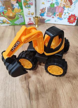 Екскаватор jcb