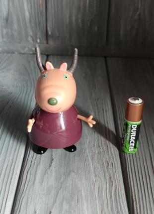 Фігурка мадам газель peppa pig