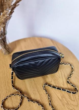 Стильна стьобана сумочка італійська шкіряна чорна жіноча4 фото