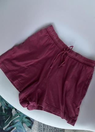 М‘якенькі шортики zara