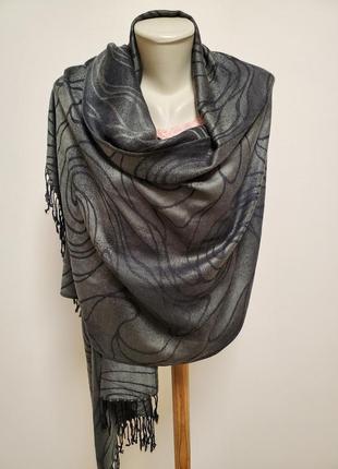 Шикарний брендовий шарф палатин