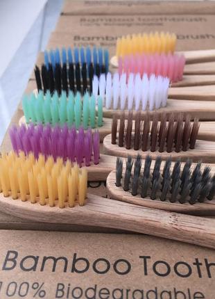 Бамбукова м'яка мяка зубна щітка екологічна натуральна дерев'яна з бамбука 100% біорозкладна різнокольорові кольорові1 фото