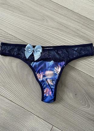Трусики стрінги цікаві принт з бантиком
