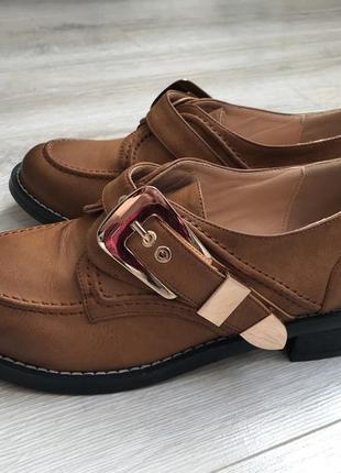 Новесенькі брендові капчики на весну😍