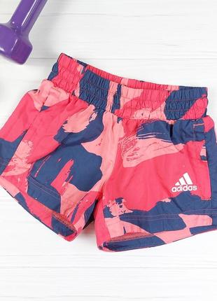 Спортивные шорты от adidas 5-6 лет, 110-116 см.