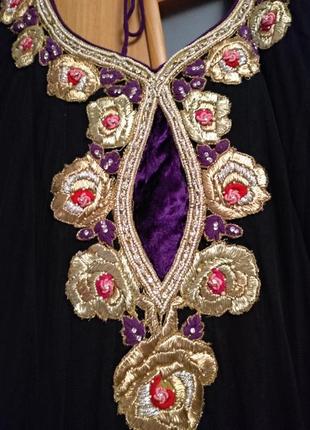 Чудесное платье с вышивкой, индийский наряд. размер 147 фото