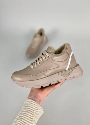 Кроссовки женские зимние