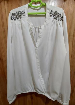 Блуза украшена вышивкой из бисера 46-48 размера6 фото