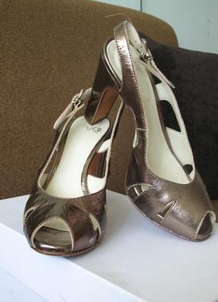 Босоніжки відомої італійської фірми фру.it