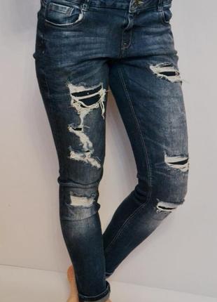 Классные джинсы с рванками denim co2 фото