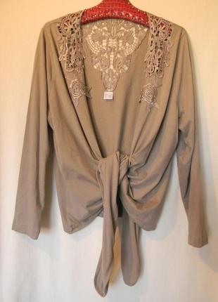 Трикотажный кардиган блуза на завязке с кружевом ришелье