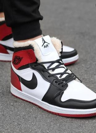 Популярні кросівки nike air jordan 1 retro найк аір джордан 1 ретро black white rad чорні червоні білі5 фото