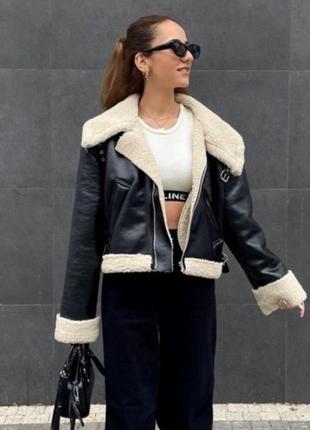 Дубленка укороченная турция кожа на меху теплая зима весна черная молоко