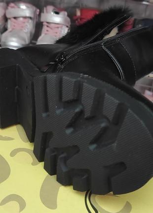Зимние ботинки на каблуке для девочки черные с мехом  33,34,35,36,375 фото