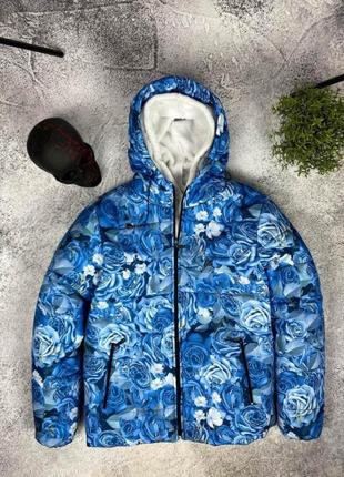 Куртка  с розами голубая 7-445