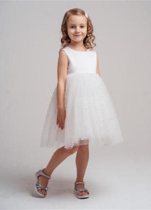 Белое детское для девочки платье с пышной юбкой фатиновой жемчужинами вышивкой новогоднее