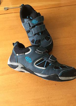 Брендовые кроссовки на19,5см