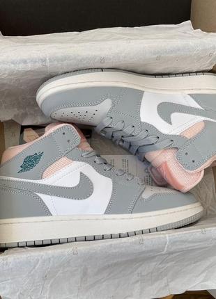 Кроссовки nike jordan 1 retro grey pink8 фото