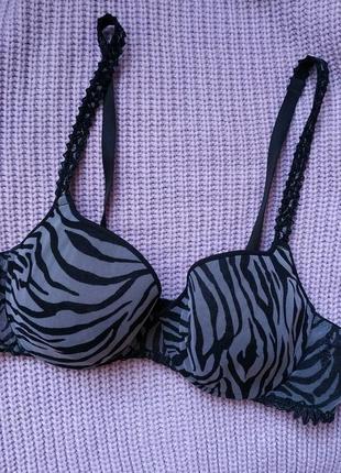 Бюстгальтер