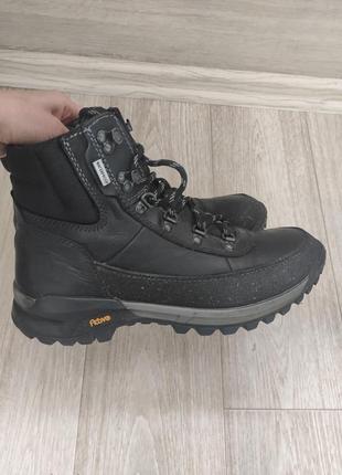 Продам черевики