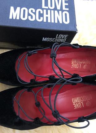 Стильні та оригінальні туфлі love moschino1 фото