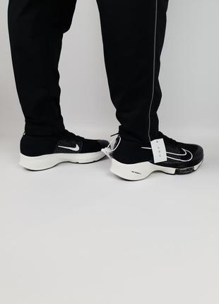 Кросівки чоловічі весна літо чорно-білі nike air zoom alphafly next% tempo. бігові найк аїр зум5 фото