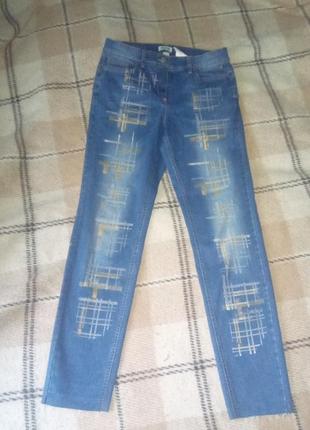 Класные джинсы с принтом1 фото