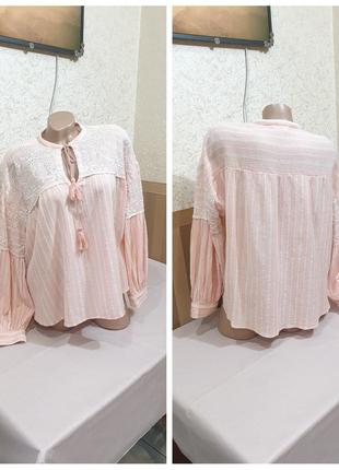 Блуза с вышивкой.