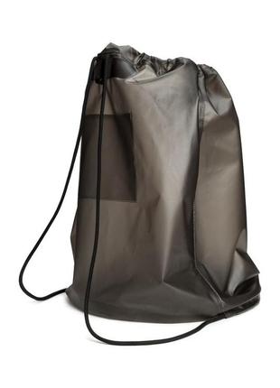 Пластиковий рюкзак

h&m