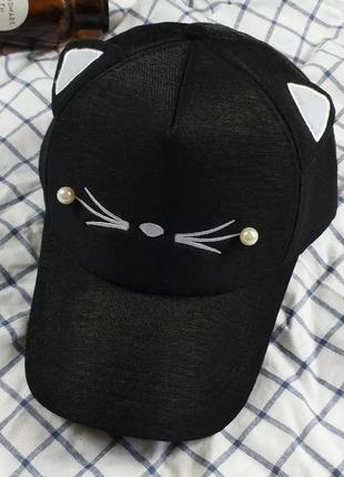 Кепка, бейсболка с ушками