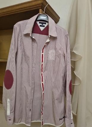Новая коттоновая рубашка фирмы tommy hilfiger