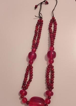 Червоні буси