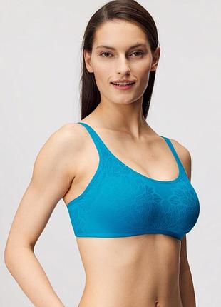 Комфортный бесшовный бюстгальтер-топ triumph fit smart