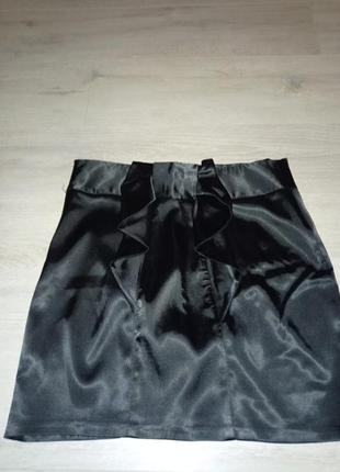 Атласна міні-спідниця