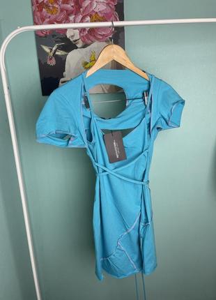 Оригинальное голубое платье с вырезом plt7 фото