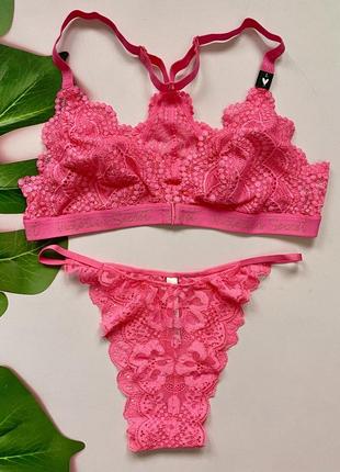 Нежный кружевной комплект victoria's secret