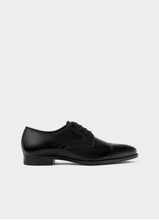 Стильные классические полностью кожаные мужские туфли zara, черного цвета4 фото