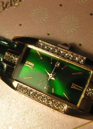 Шикарні елегантні часи годинник наручний км1482 жіночі часи зелені watch for women watches7 фото
