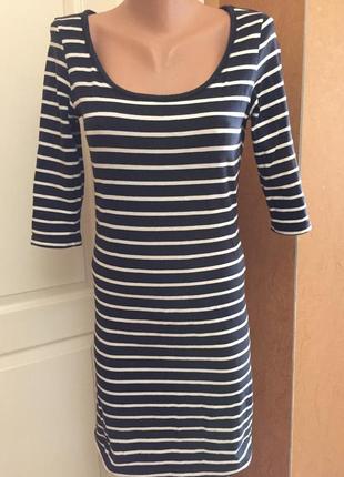 Трикотажное платье тельняшка