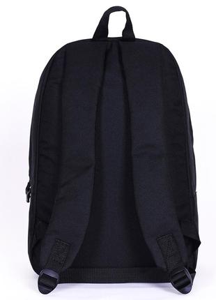 Стильный однотонный черный мужской рюкзак с белой большой надписью на фронтальном...